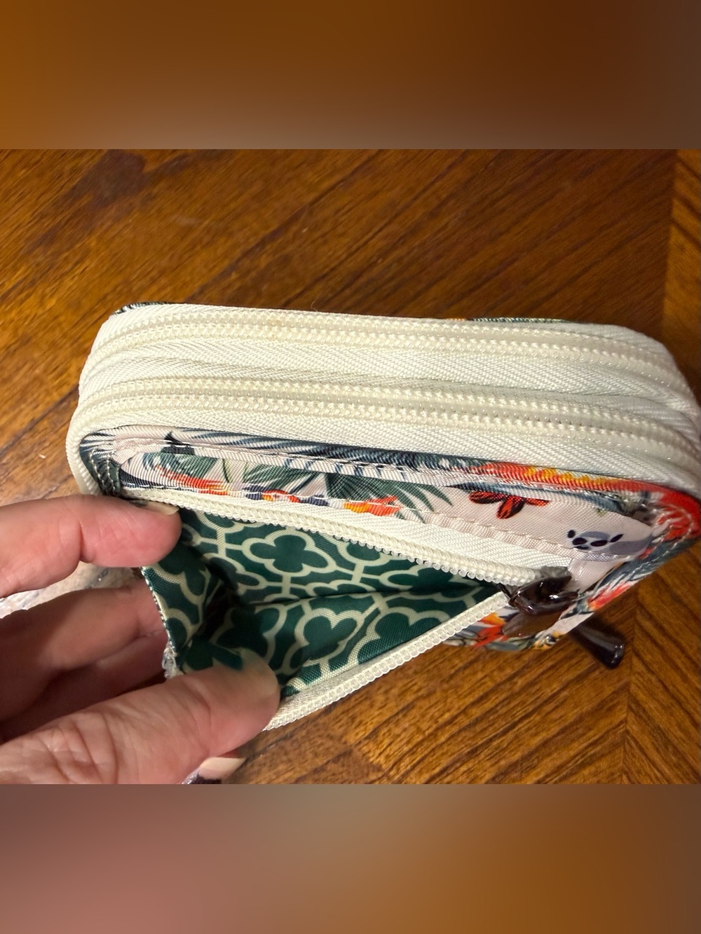 Lug Splits Wallet NWOT - Picture 3 of 7